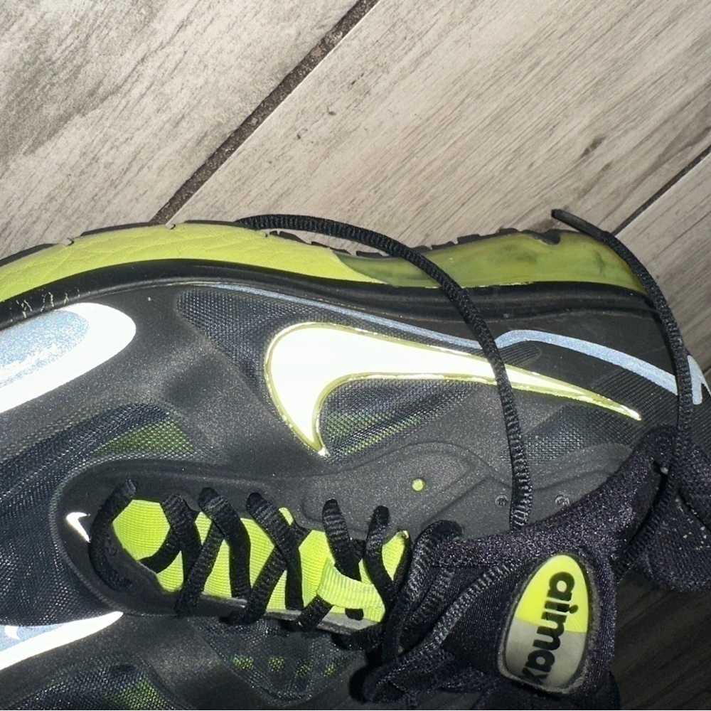 Men’s pre own 2011 nike air max black green shoes size 11.5 - Picture 3 of 6